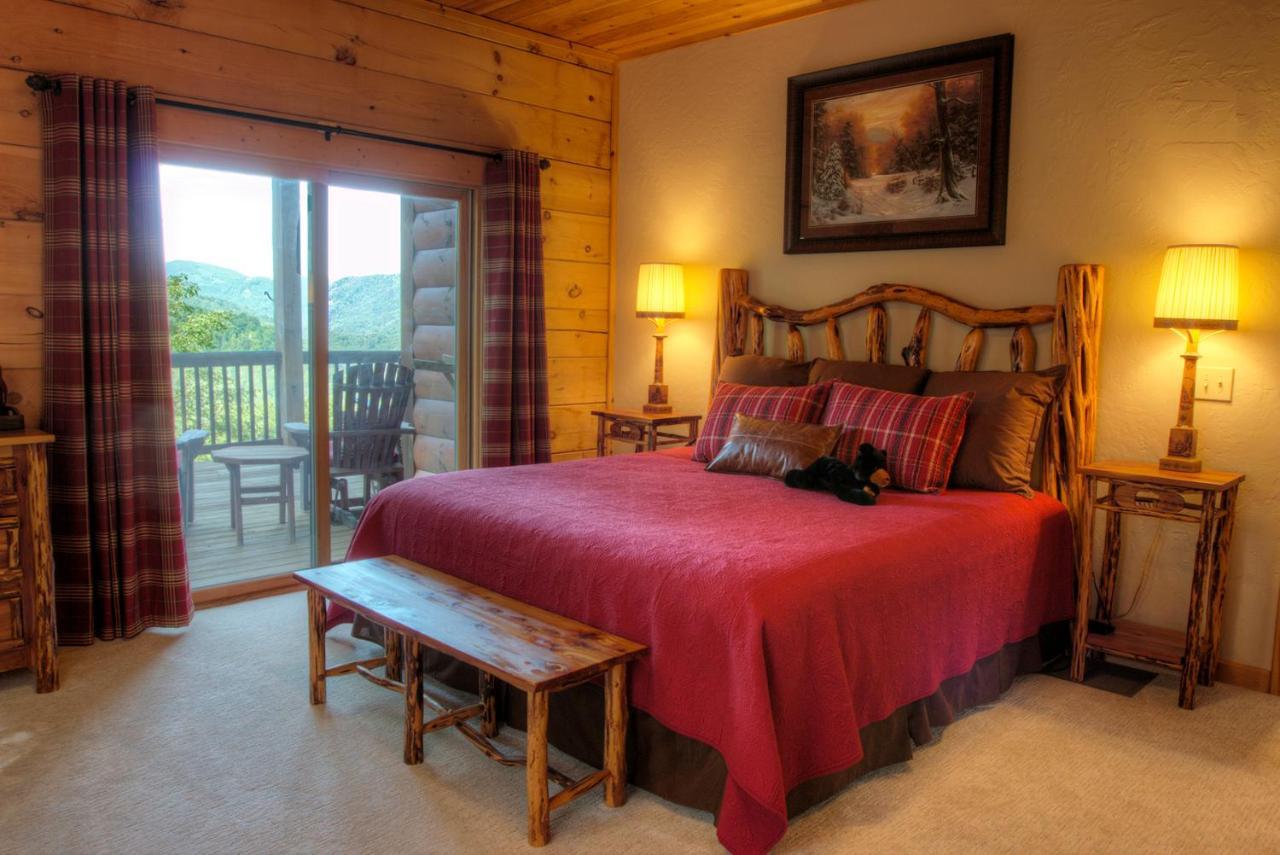 Lazy Bear Lodge Valle Crucis Bagian luar foto