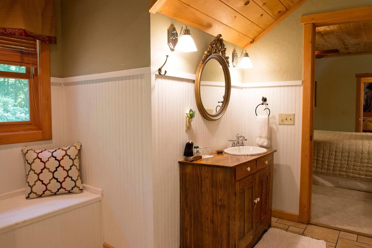 Lazy Bear Lodge Valle Crucis Bagian luar foto