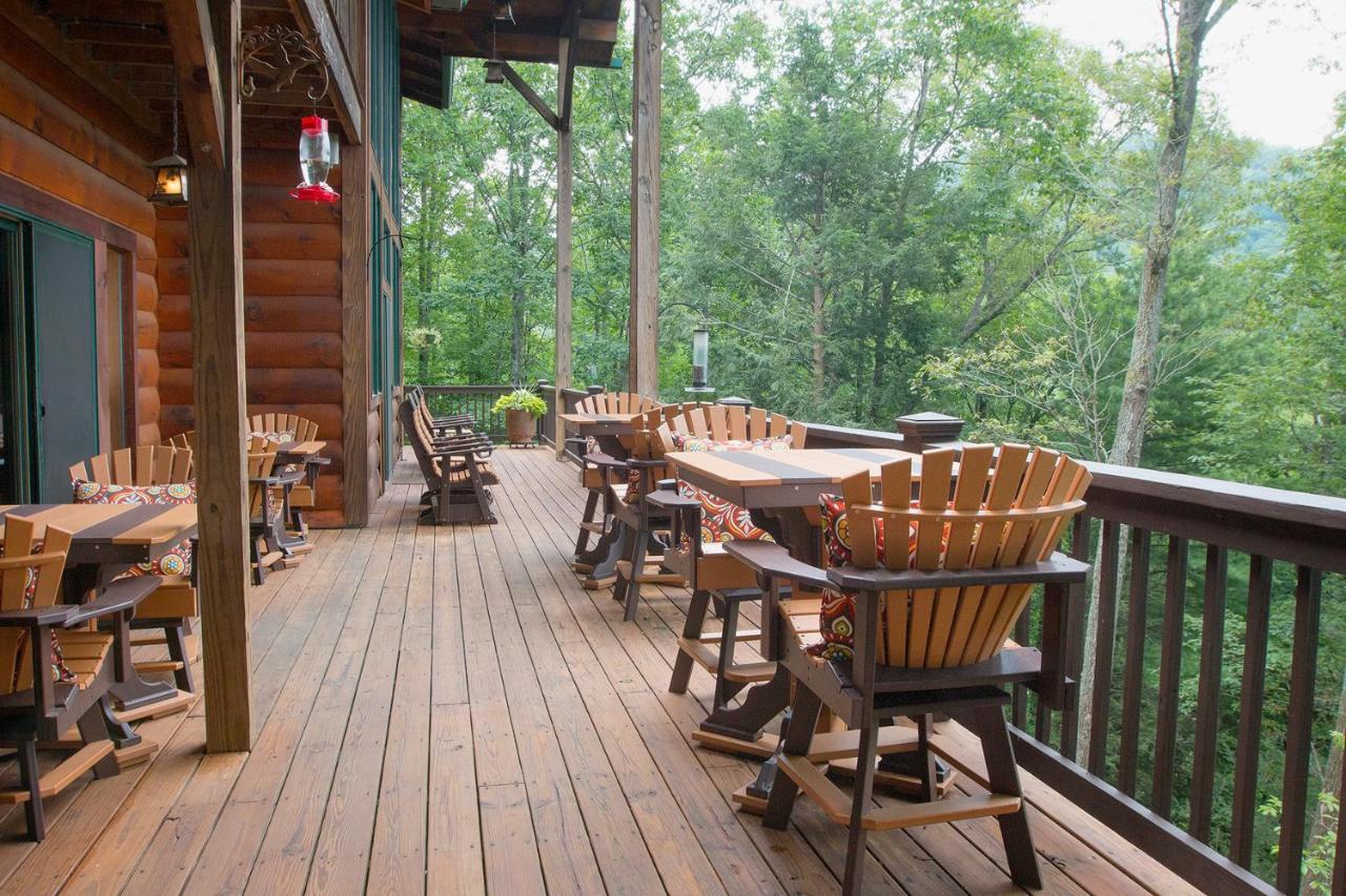Lazy Bear Lodge Valle Crucis Bagian luar foto