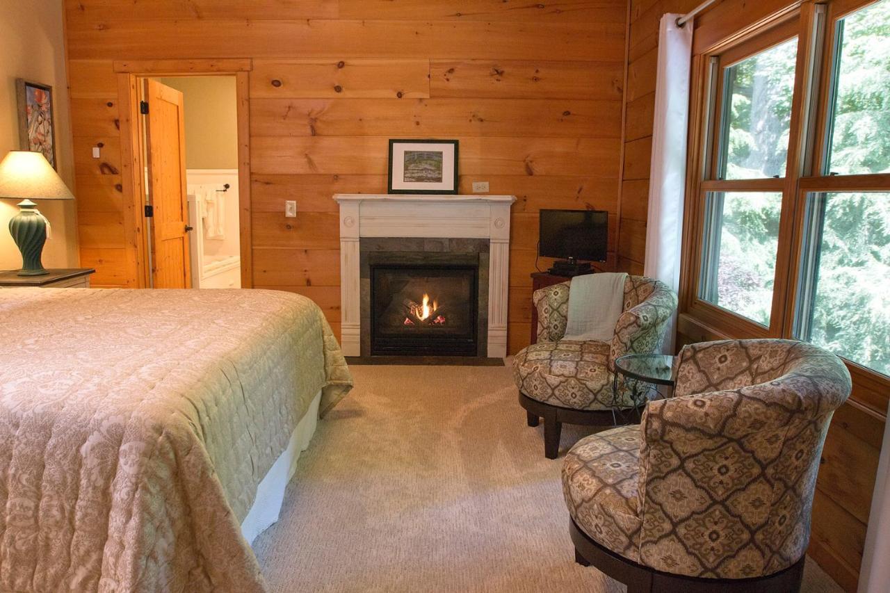 Lazy Bear Lodge Valle Crucis Bagian luar foto